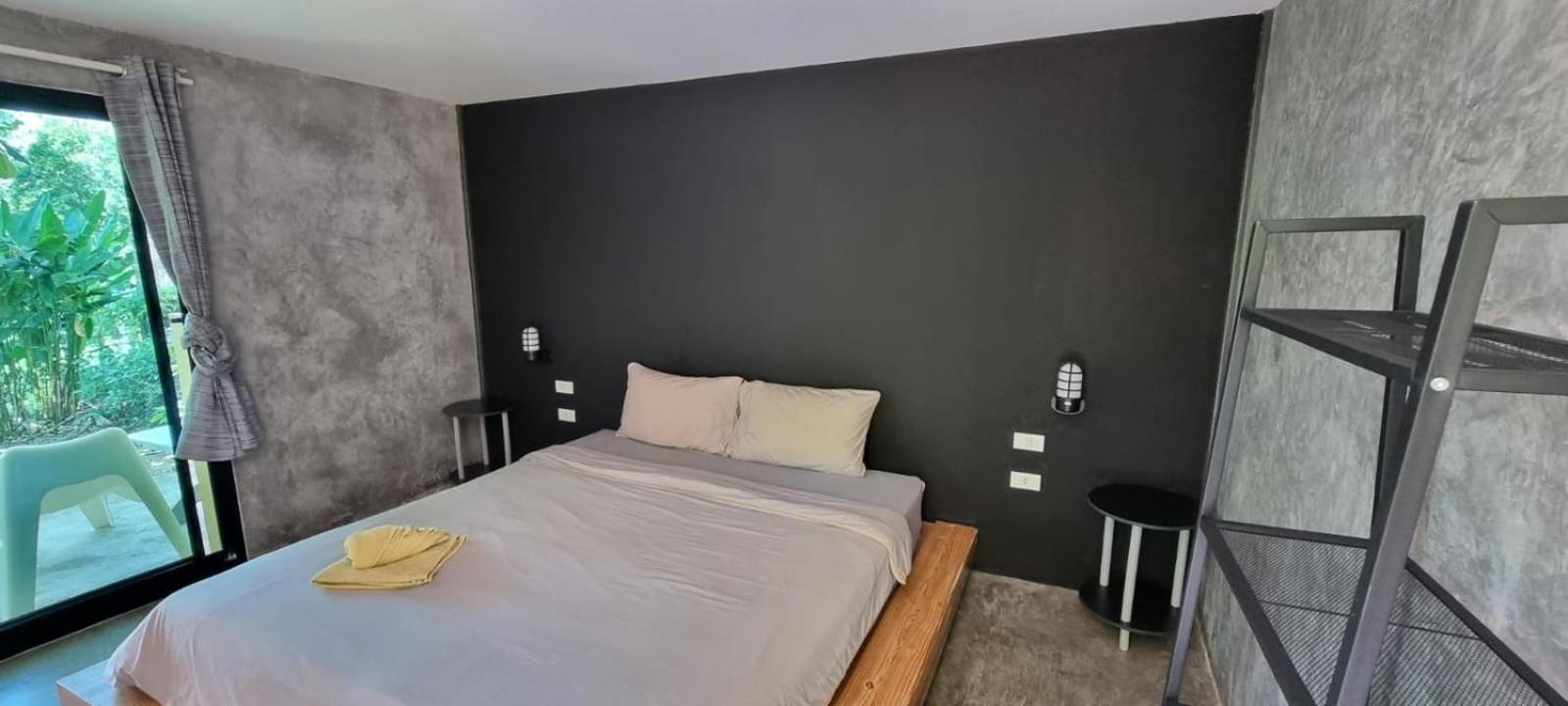 Lazy Republique Hotel Ко Чанг Екстериор снимка